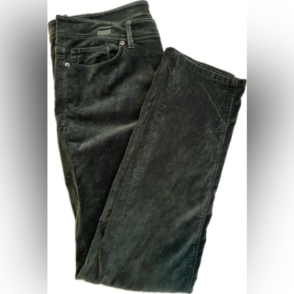 Forrest green crushed velvet  straight legged pants.